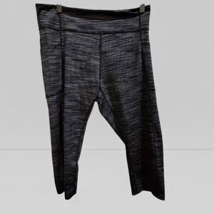 Womens Tek Gear Black and Gray Capri Leggings